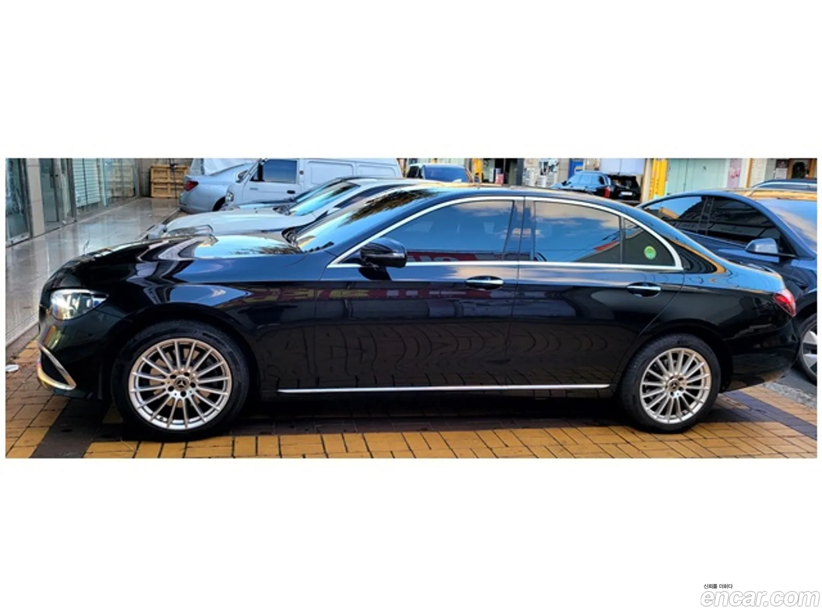 Mercedes-Benz E-Class W213 2023 — 13