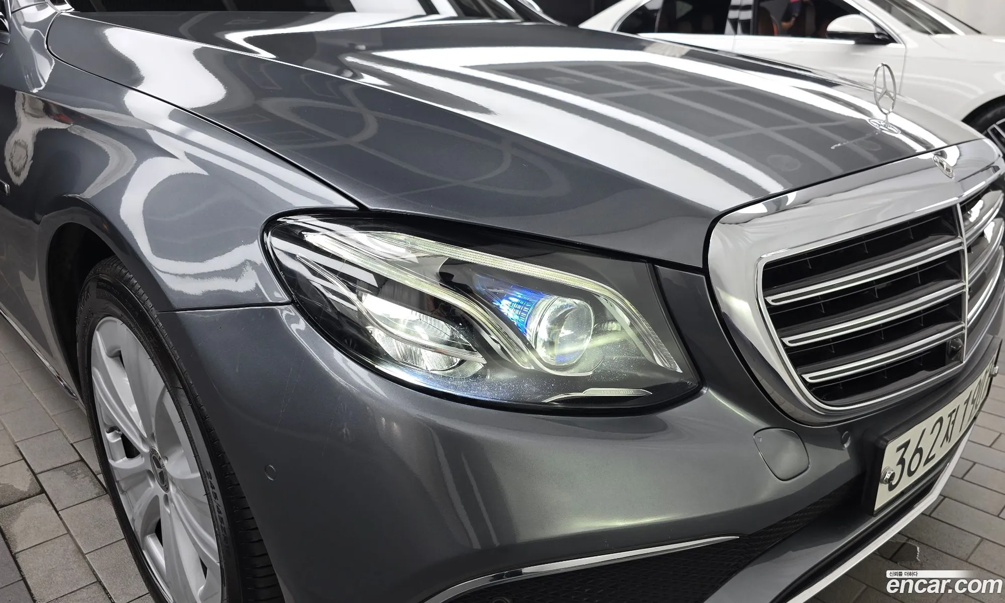 Mercedes-Benz E-Class W213 2019 WDDZF5DB8KA660224 — 18