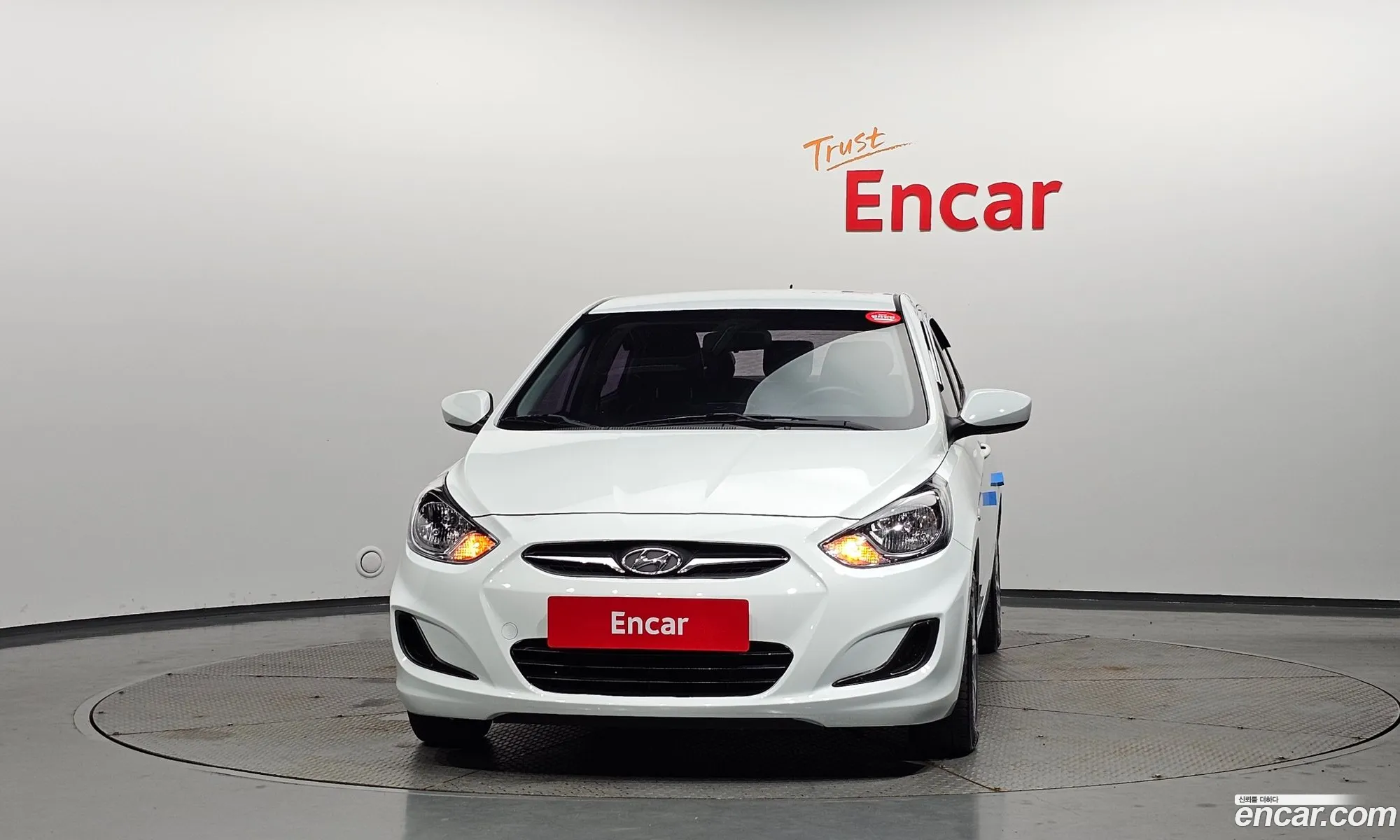 Hyundai Accent 2013 — 3