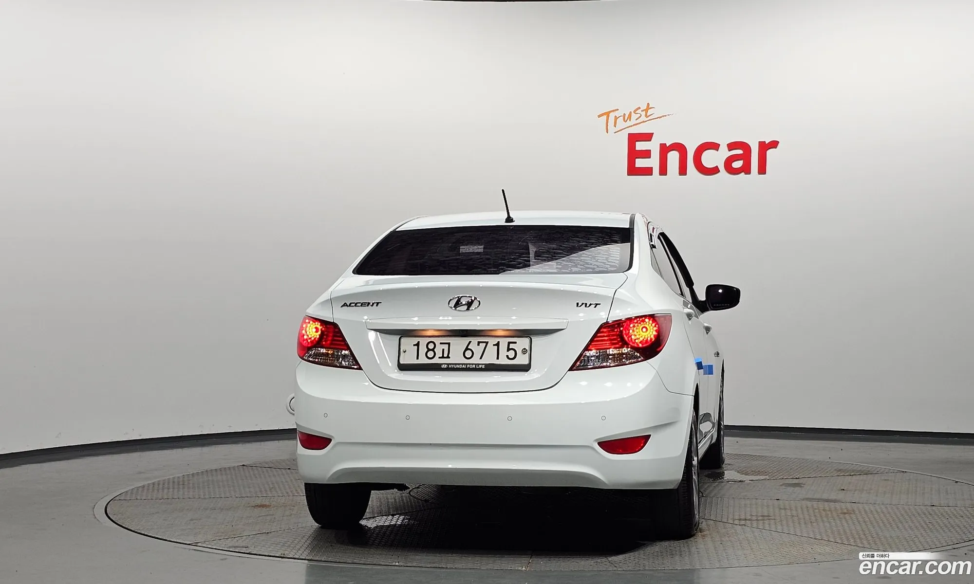 Hyundai Accent 2013 — 4