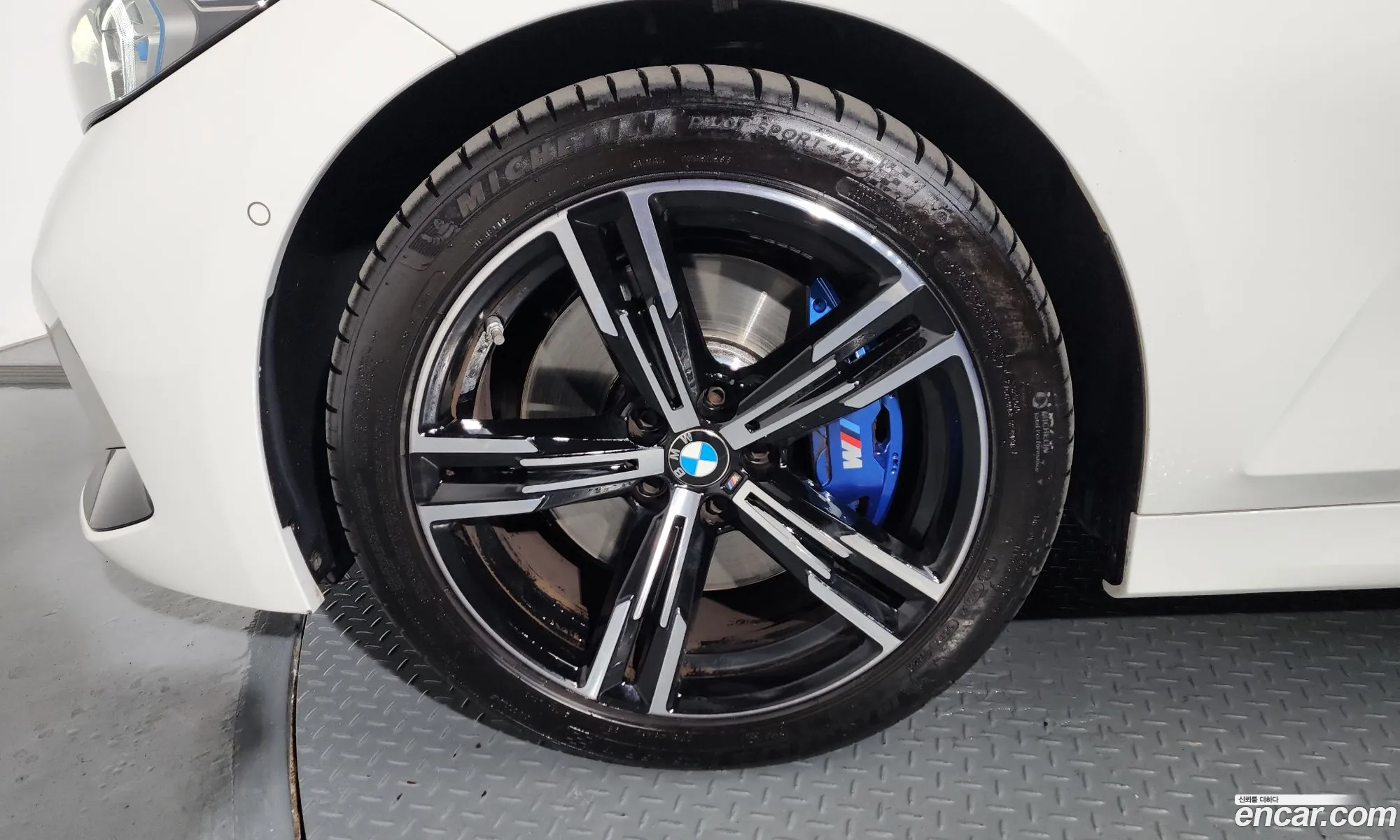 BMW 3 Series 2024 WBA61FS06RFS76522 — 8