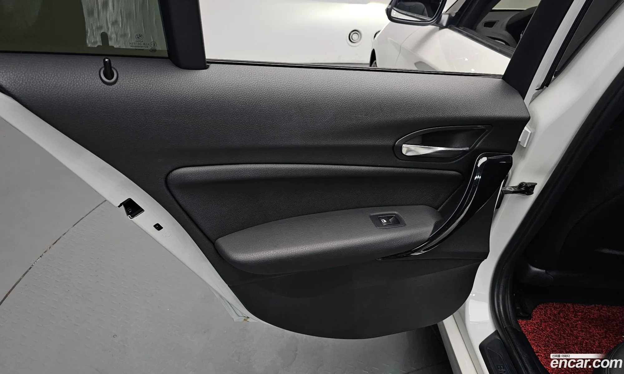BMW 1 Series 2016 WBA1S5108G5D25924 — 11