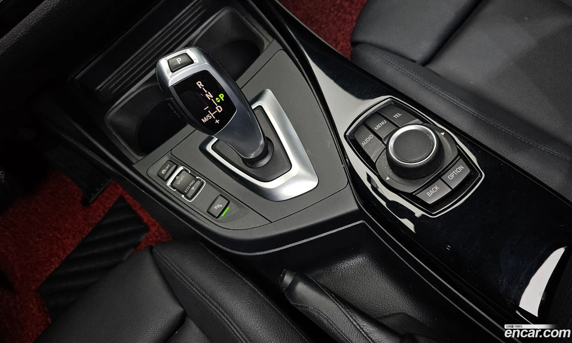 BMW 1 Series 2016 WBA1S5108G5D25924 — 30