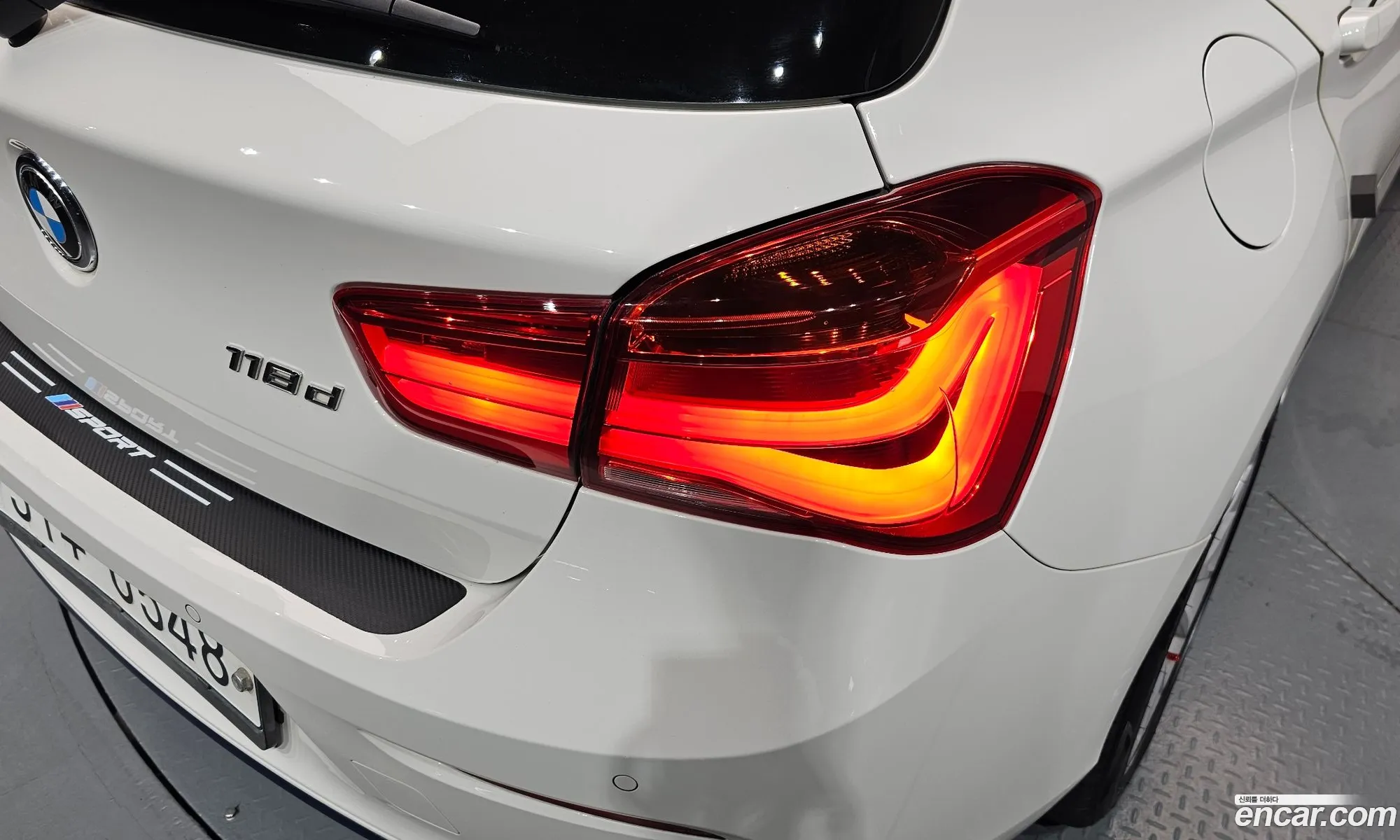 BMW 1 Series 2016 WBA1S5108G5D25924 — 23