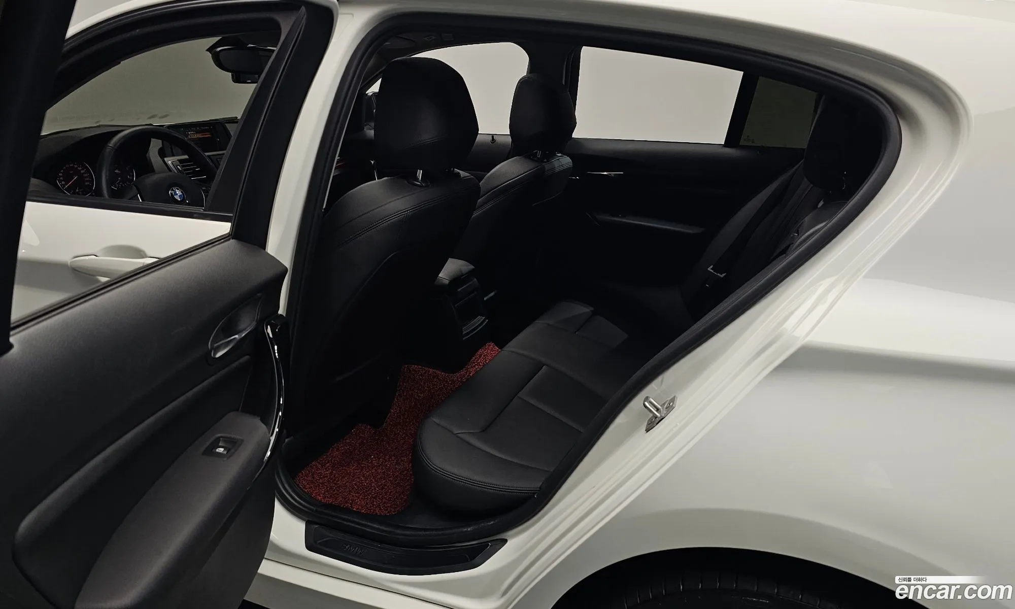 BMW 1 Series 2016 WBA1S5108G5D25924 — 13