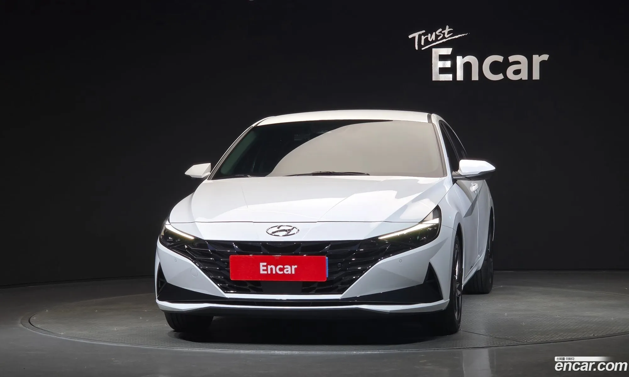 Hyundai Elantra 2021 — 2