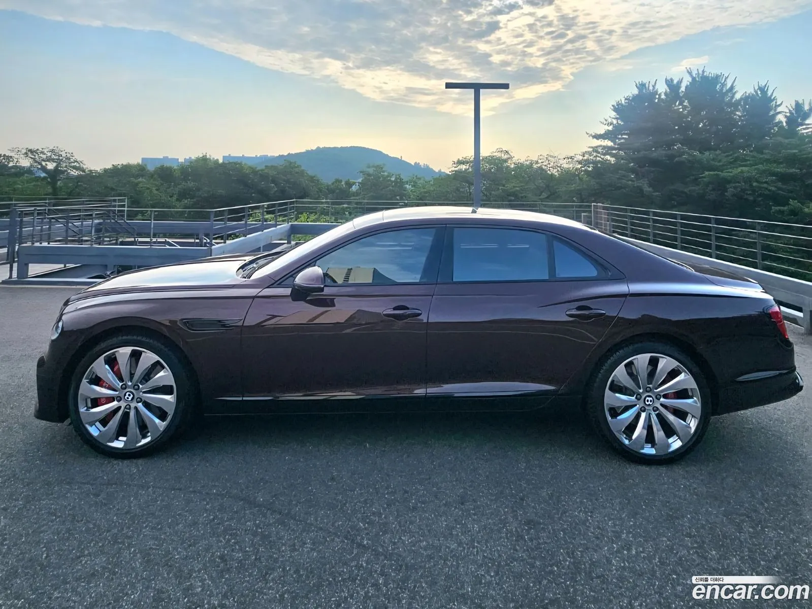 Bentley Flying Spur 2022 — 9