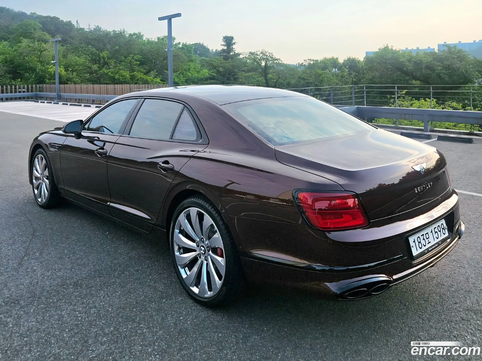Bentley Flying Spur 2022 — 12