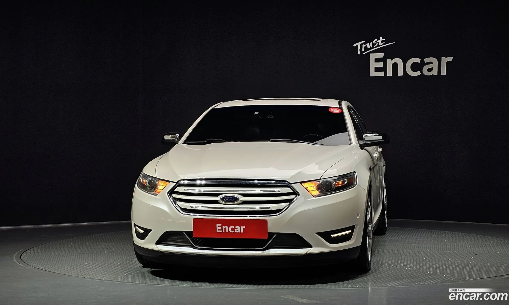 Ford Taurus 2017 1FAHP2F93HG106158 — 11
