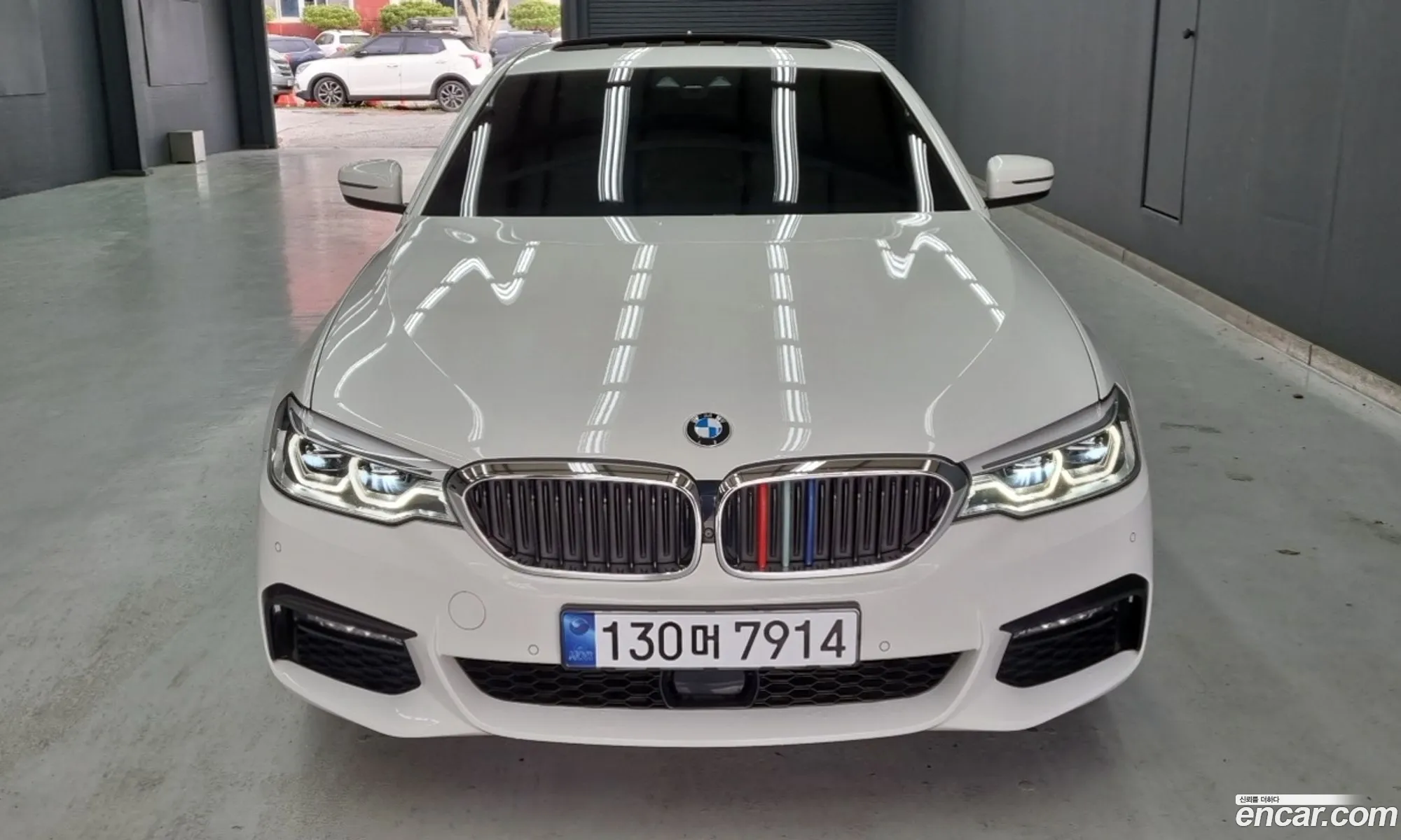 BMW 5 Series 2018 — 12