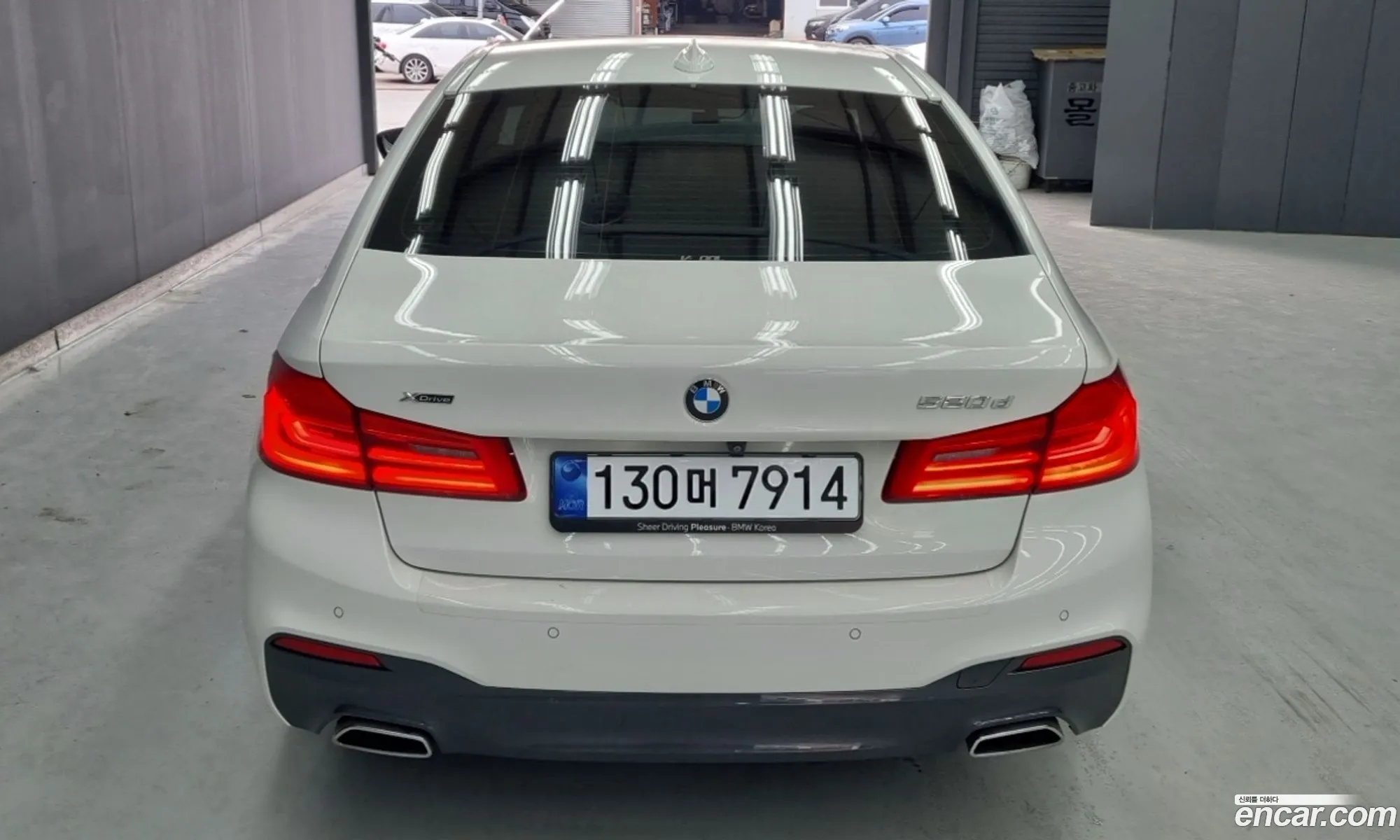 BMW 5 Series 2018 — 11