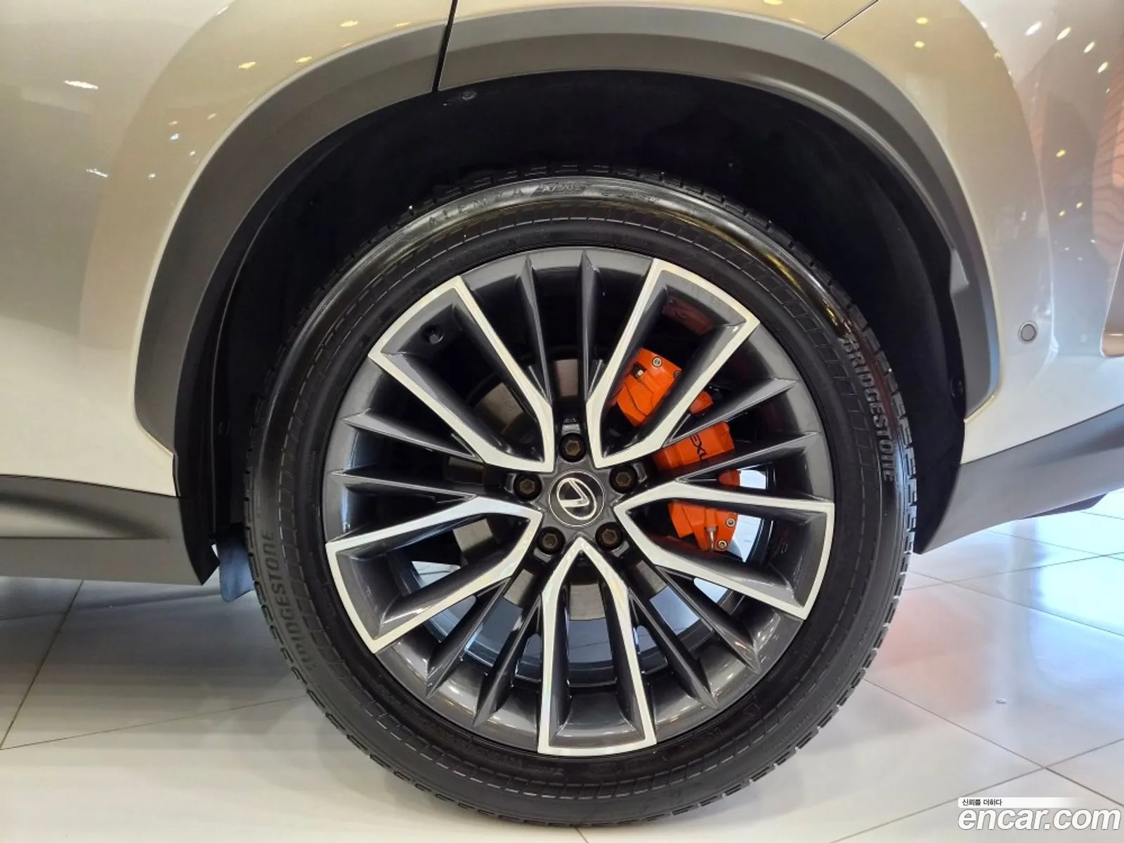 Lexus NX350h 2023 — 4