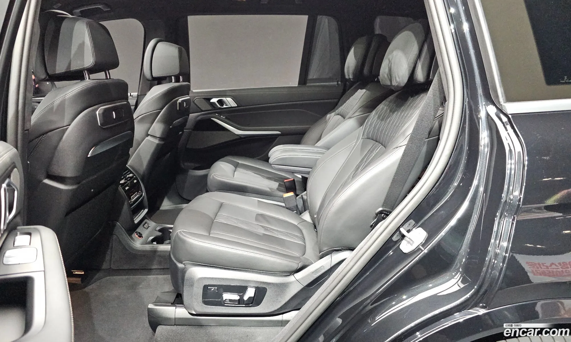 BMW X7 2024 — 33