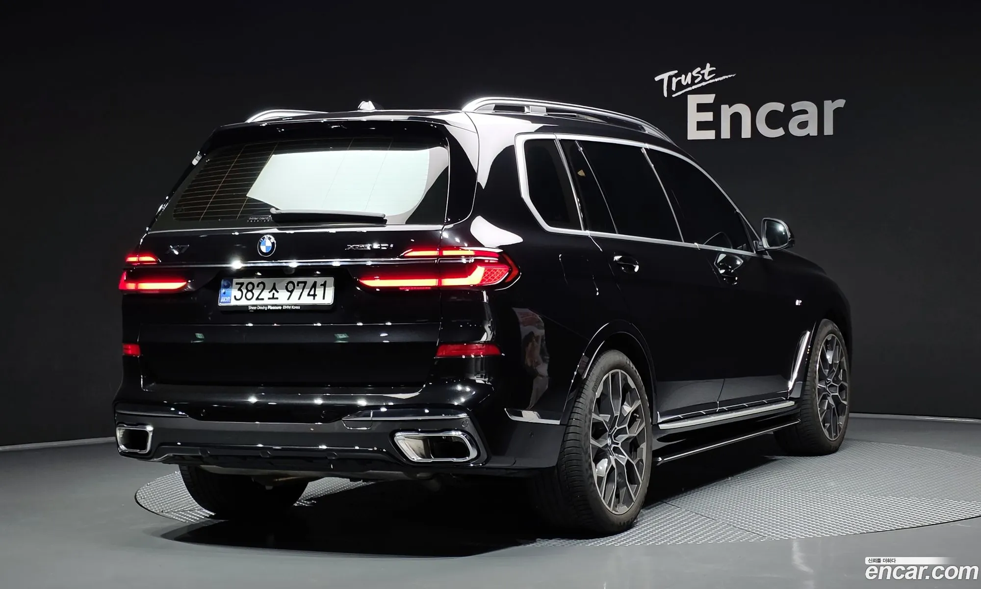 BMW X7 2024 — 21