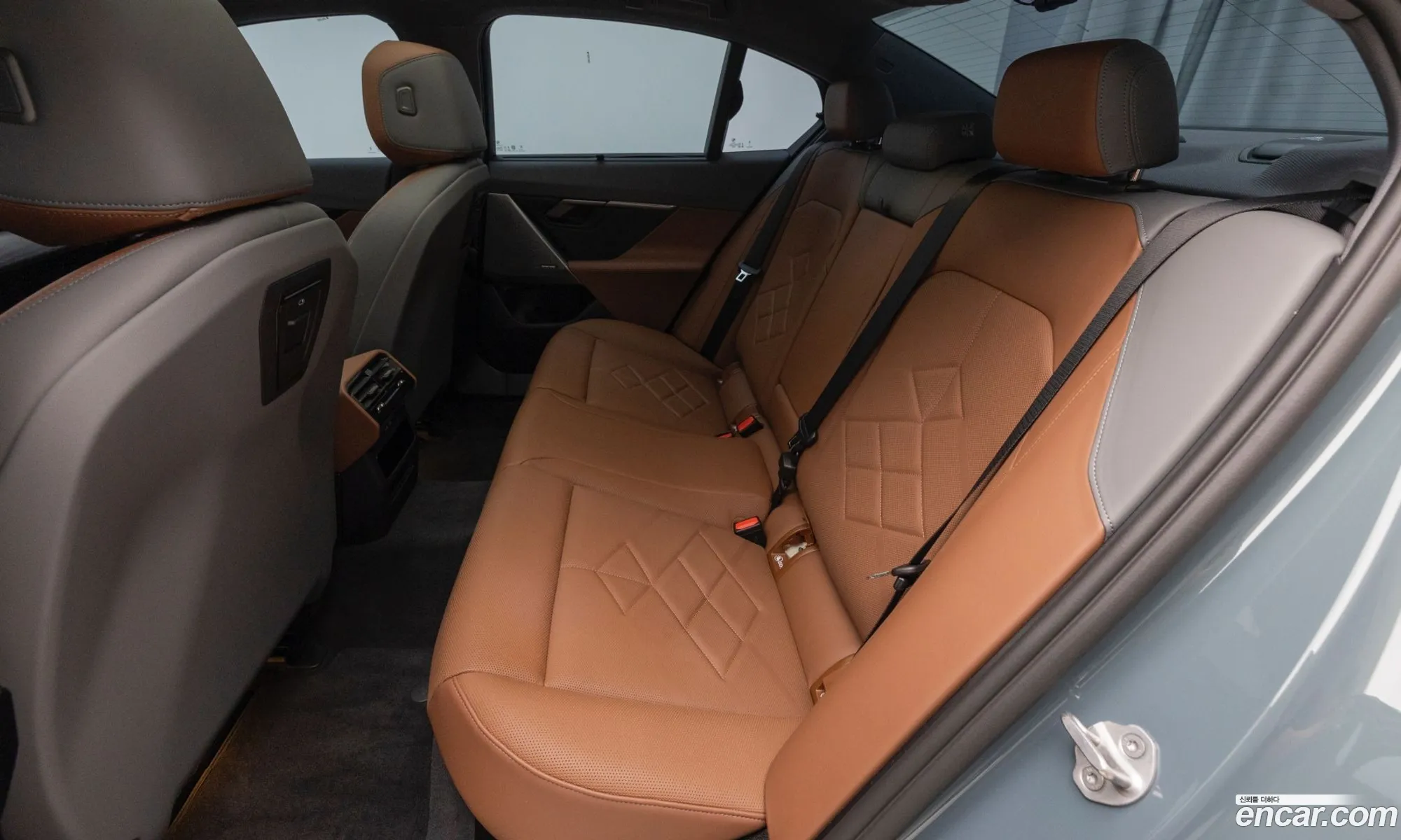 BMW 5 Series 2026 — 6