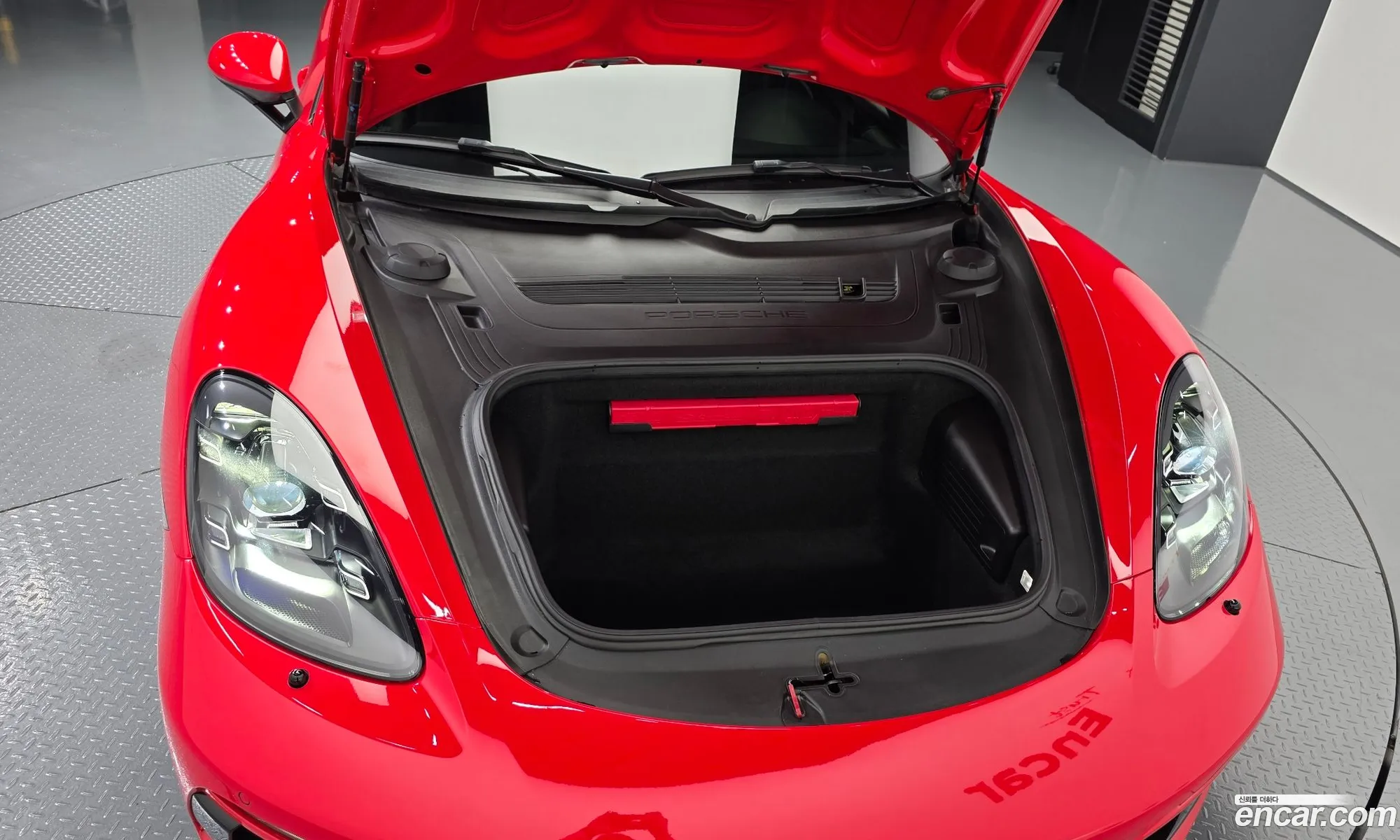 Porsche 718 Cayman