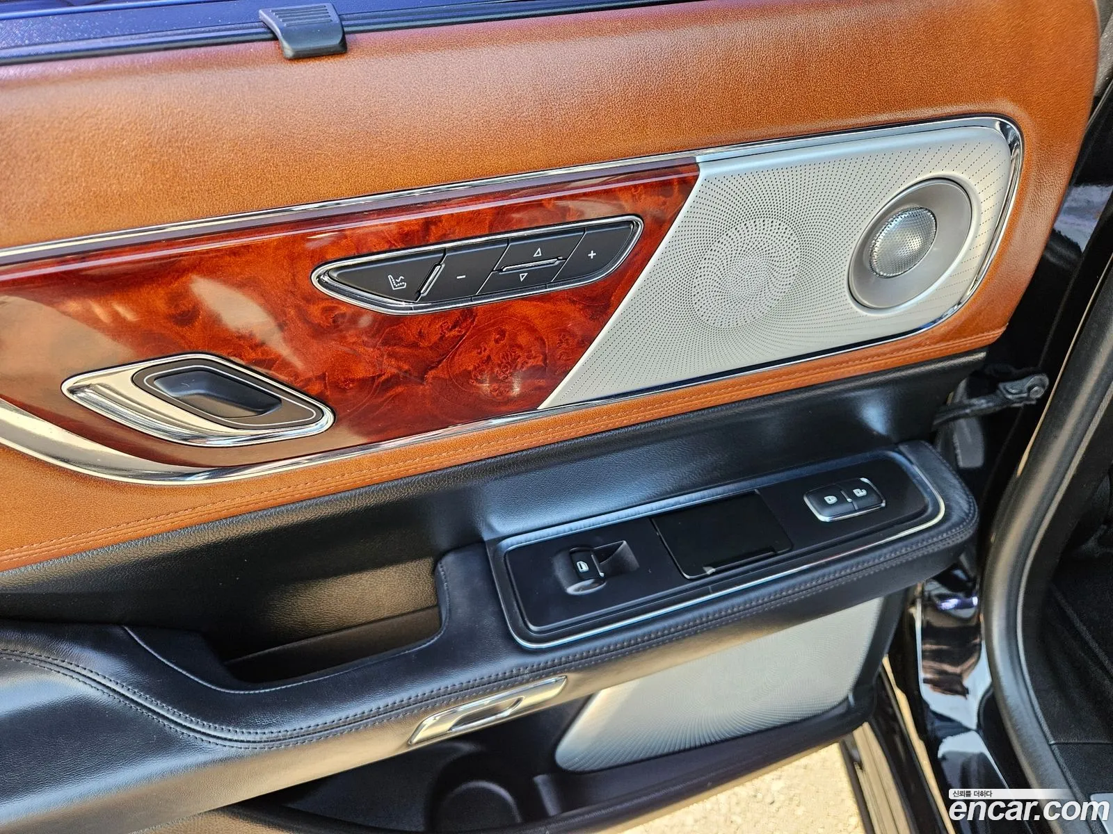 Lincoln Continental 10th Gen 2019 — 11