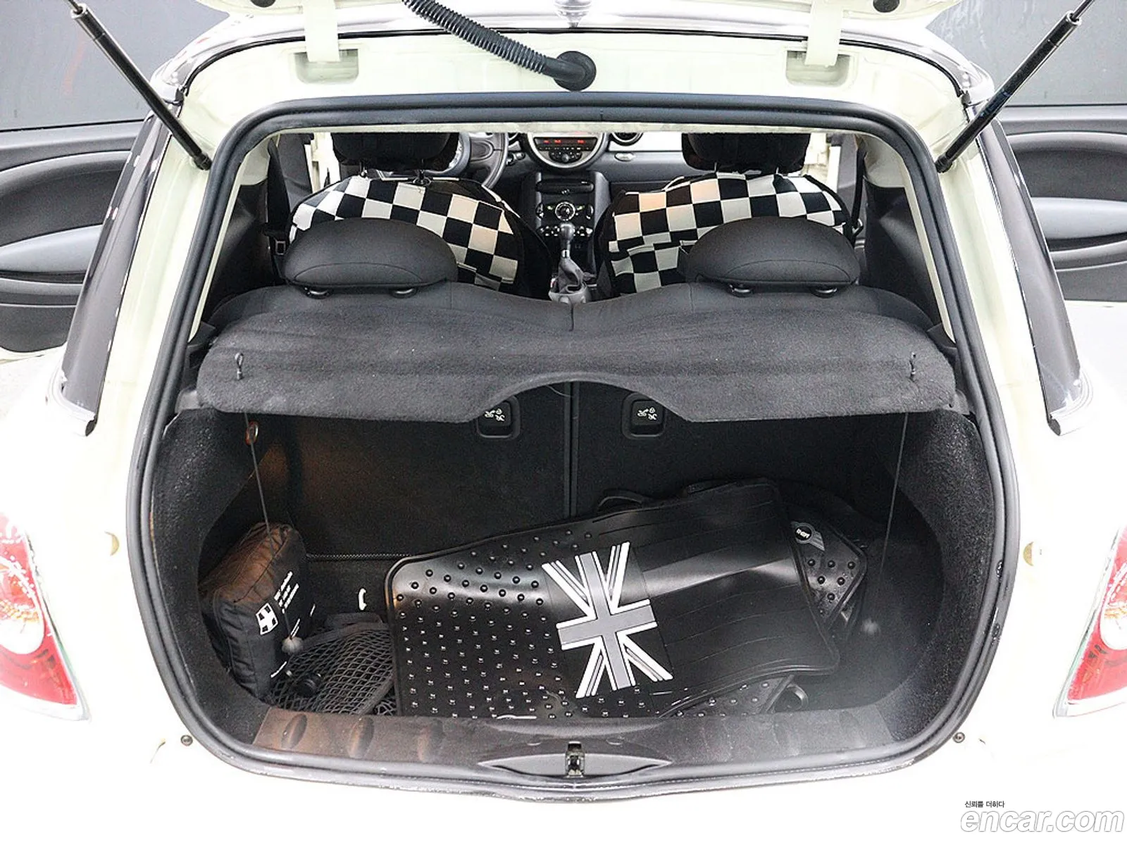 Mini Cooper 2011 — 11