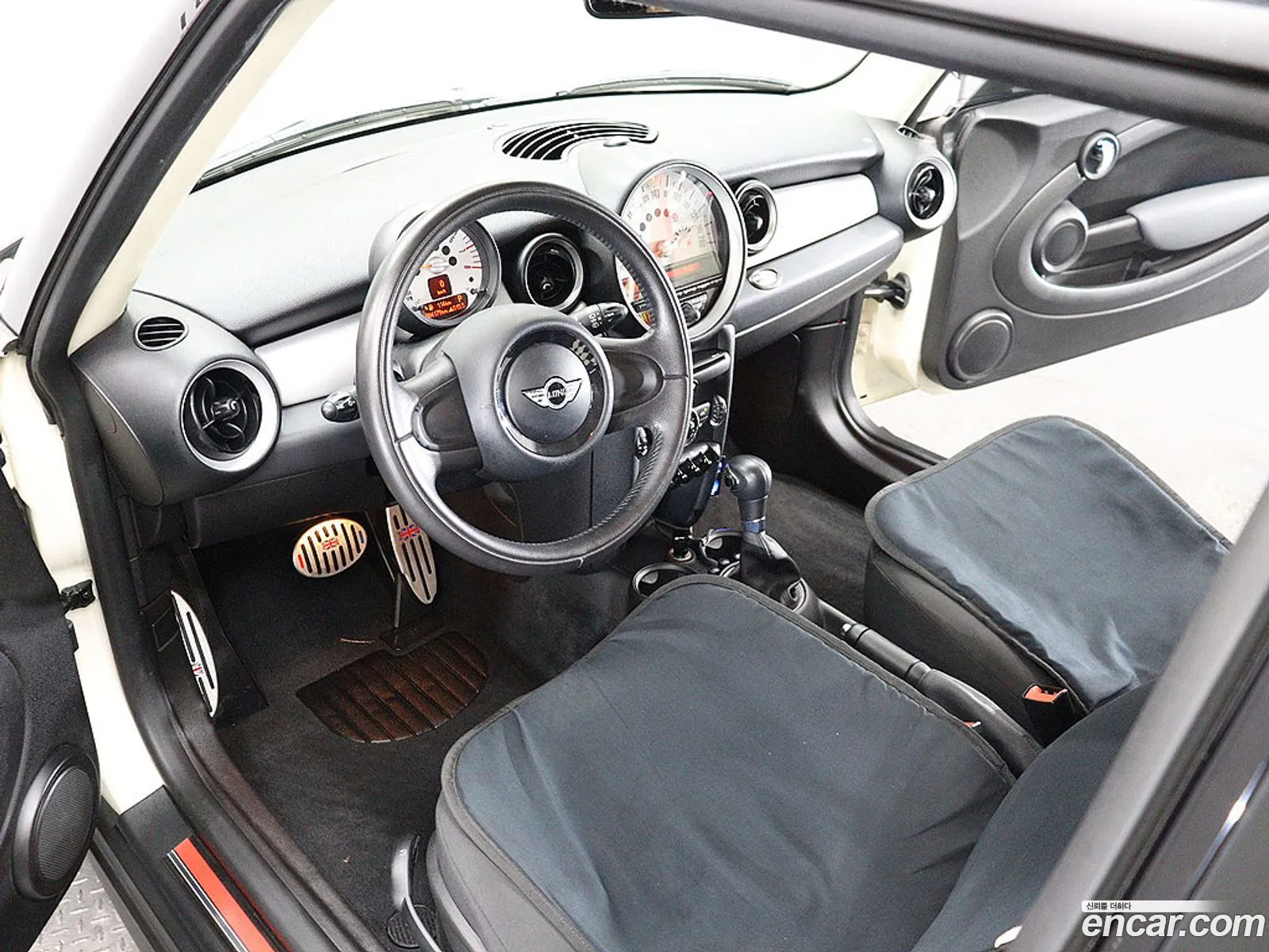 Mini Cooper 2011 — 5