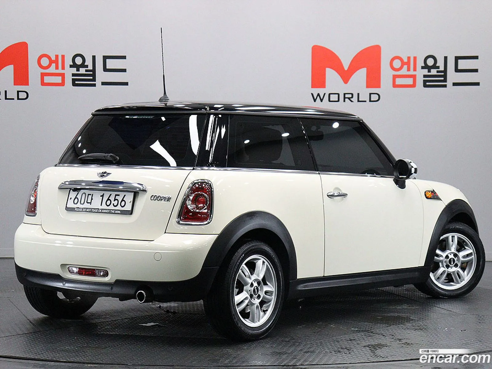 Mini Cooper 2011 — 14