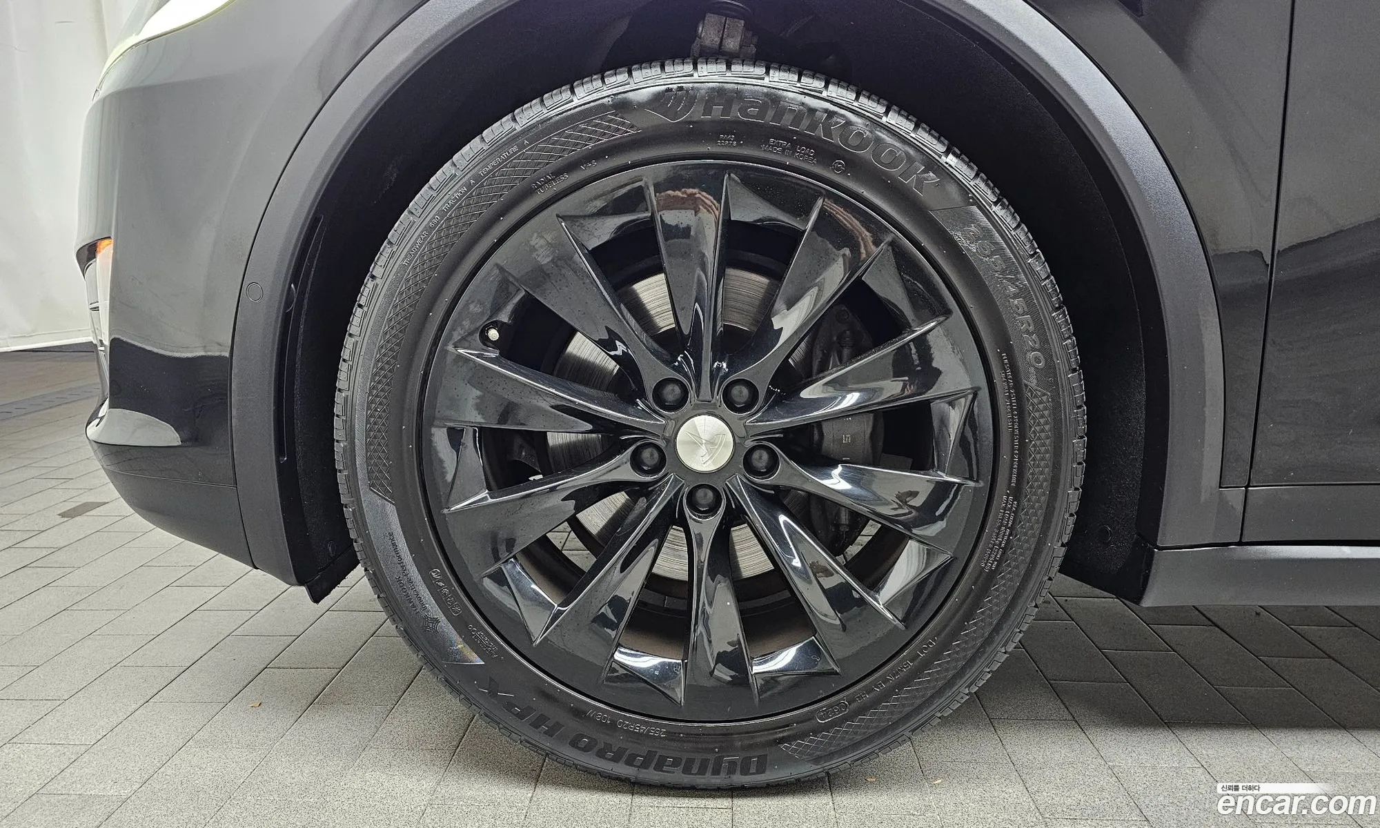 Tesla Model X 2019 5YJXCAE21KF146773 — 8