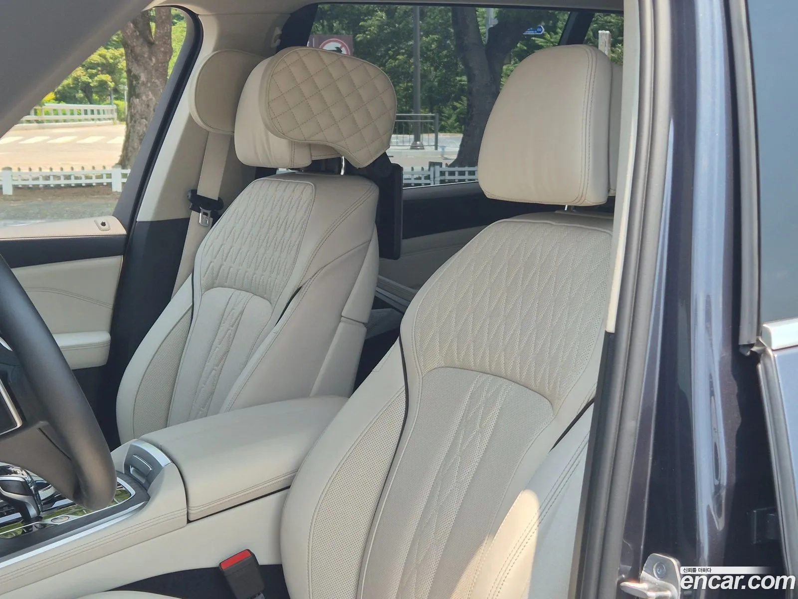 BMW X7 2021 — 12