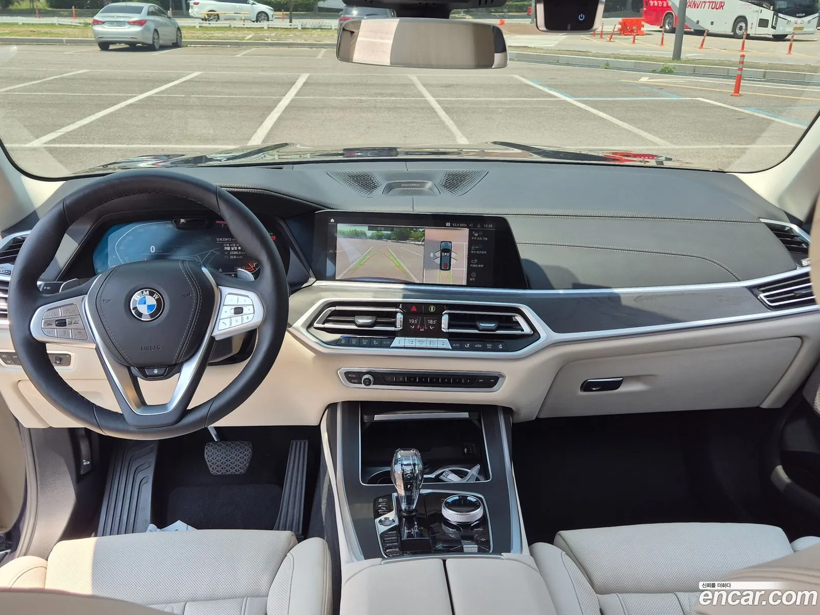 BMW X7 2021 — 16