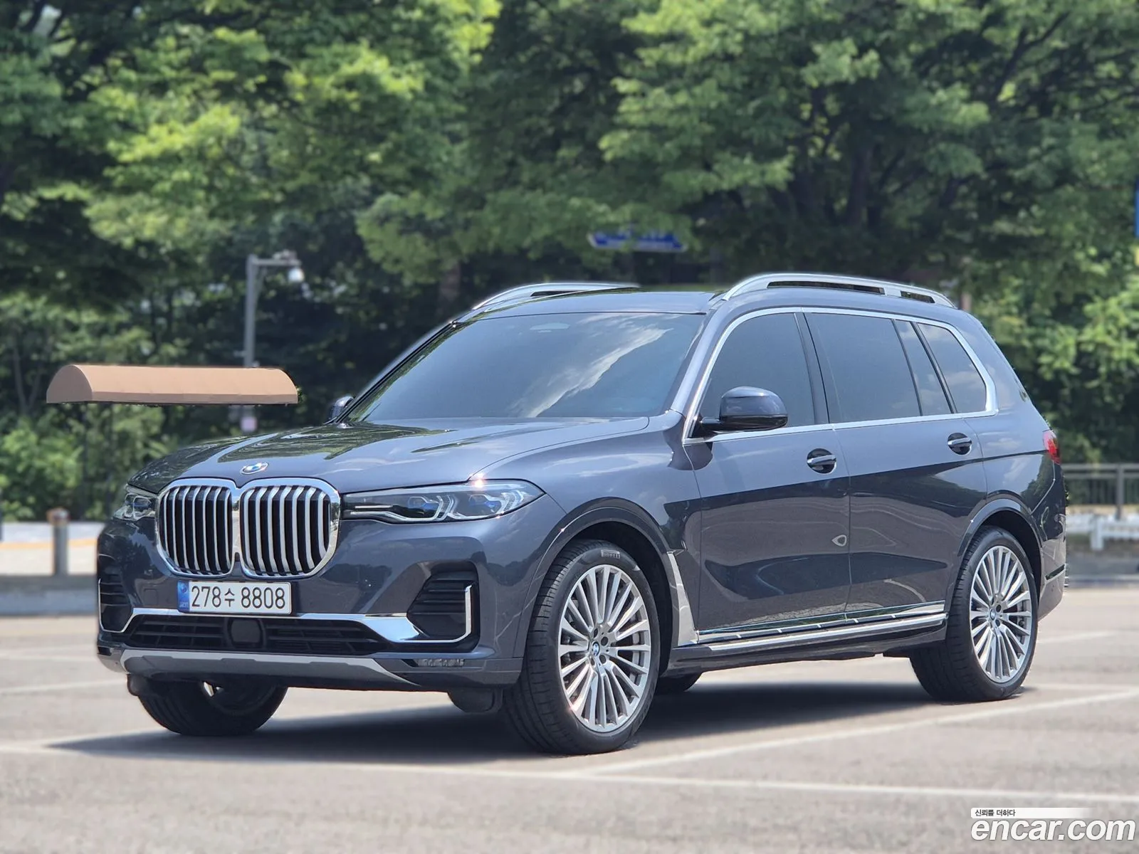 BMW X7 2021 — 17