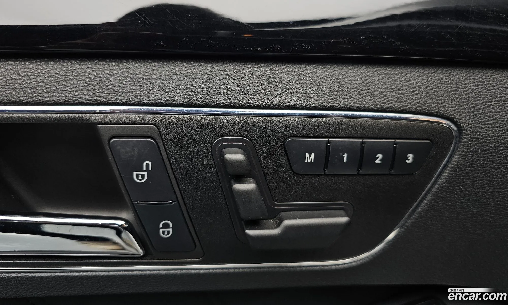 Mercedes-Benz E-Class W212 2011 WDDHF8HB9BA365253 — 3