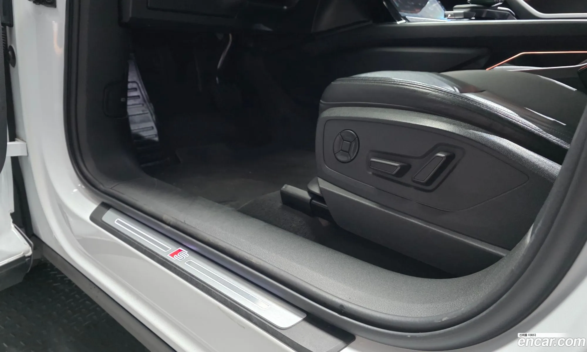 Audi e-tron 2022 WAUZZZGE1NB025257 — 25