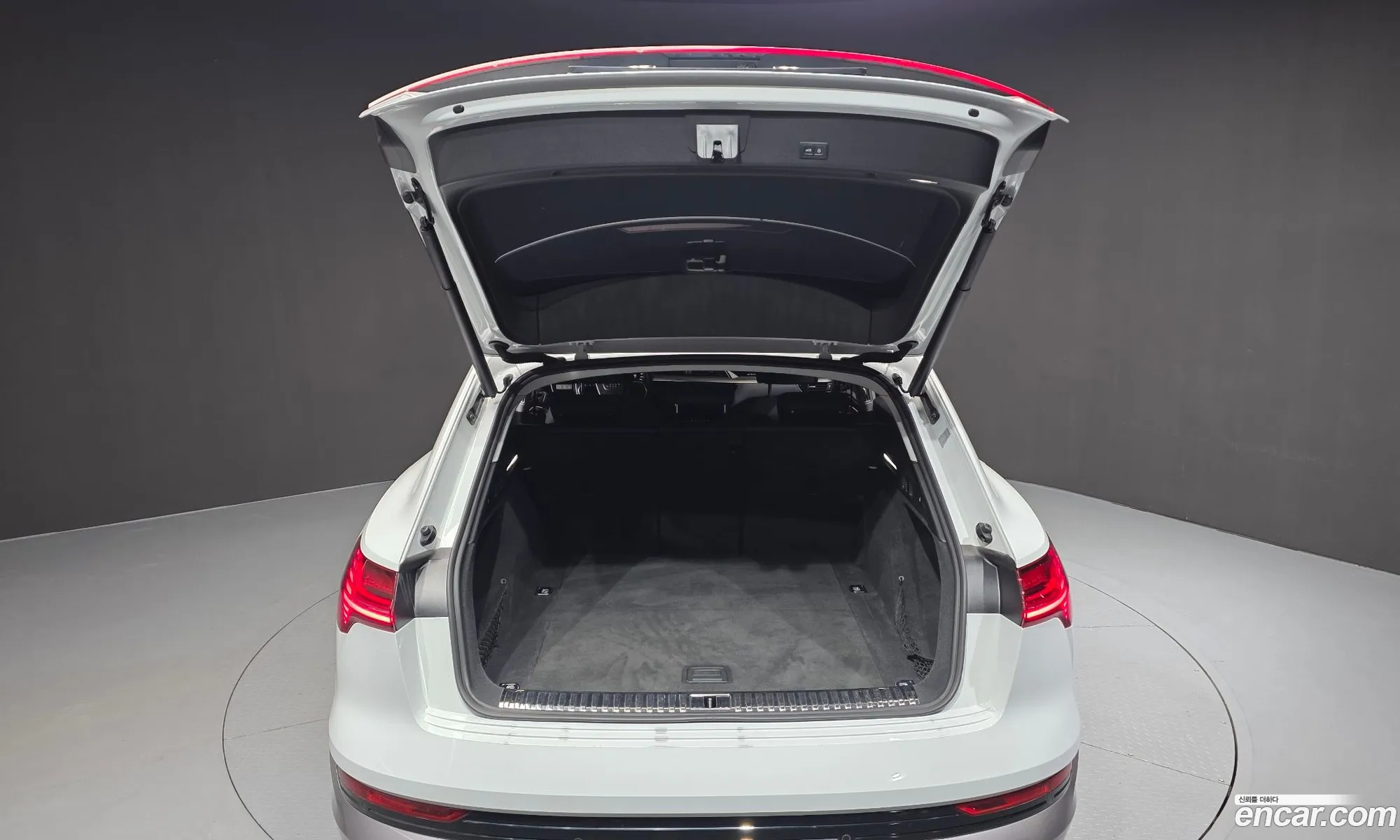 Audi e-tron 2022 WAUZZZGE1NB025257 — 2