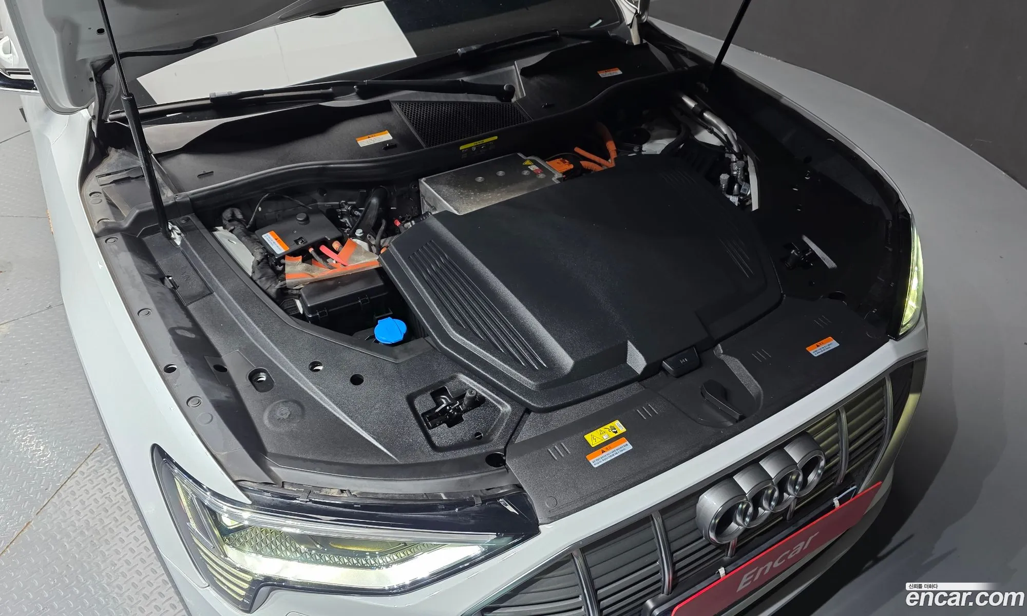 Audi e-tron 2022 WAUZZZGE1NB025257 — 19
