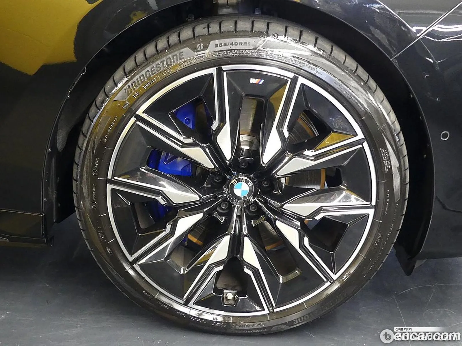 BMW i7 2024 — 11