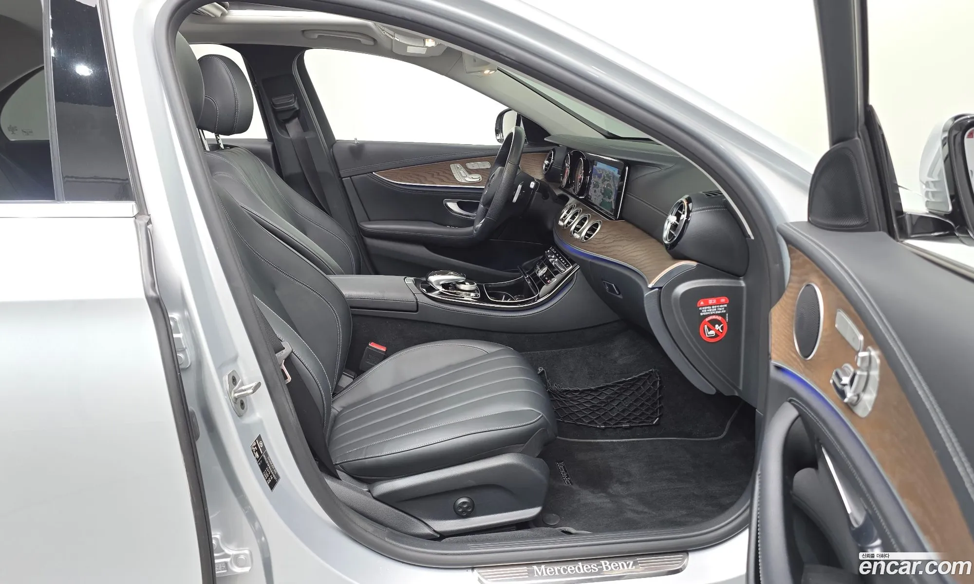 Mercedes-Benz E-Class W213 2018 WDDZF0FB4JA468071 — 8