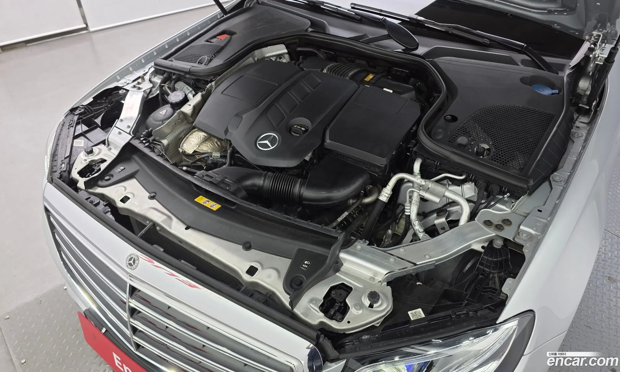 Mercedes-Benz E-Class W213 2018 WDDZF0FB4JA468071 — 21