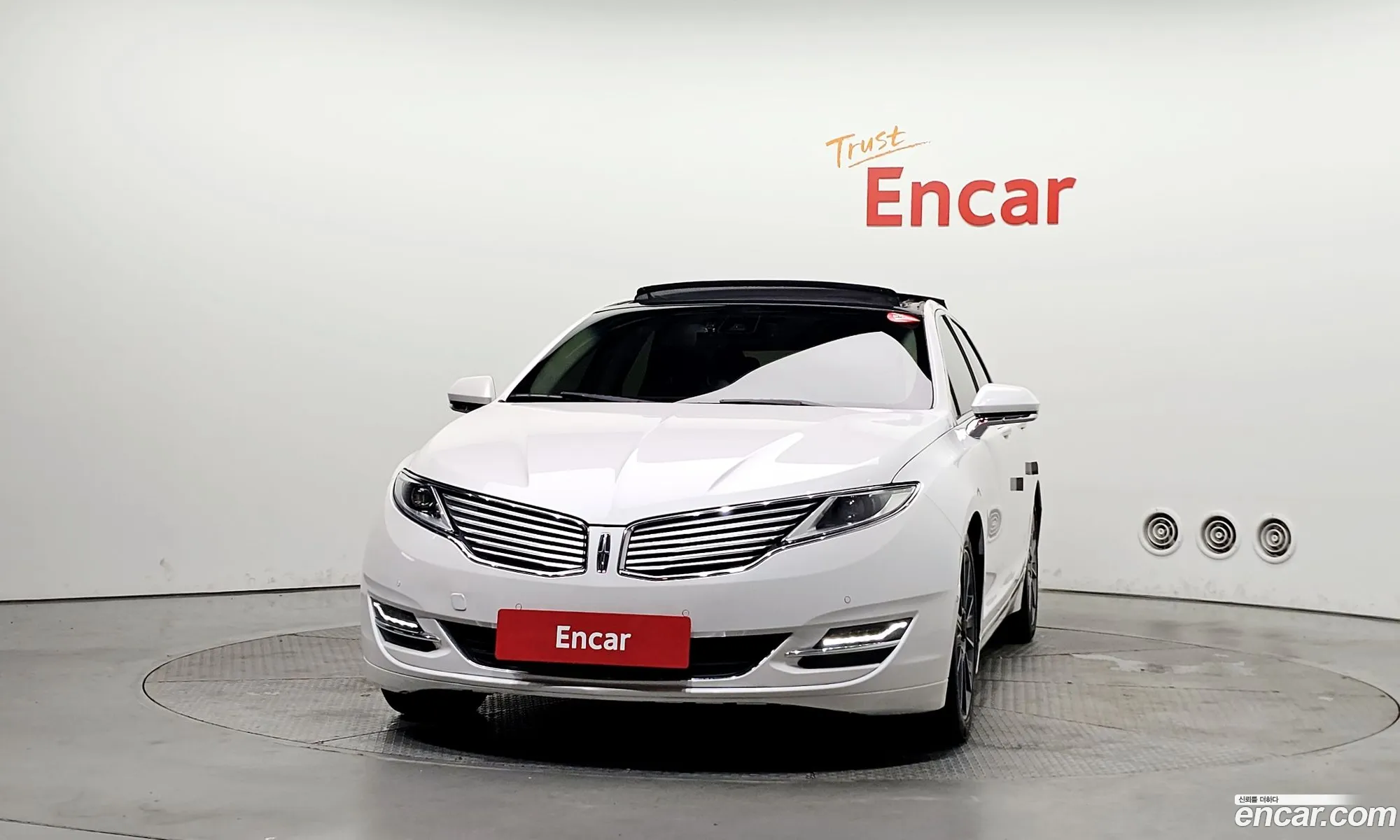 Lincoln MKZ 2016 3LN6L2G98GR626354 — 13