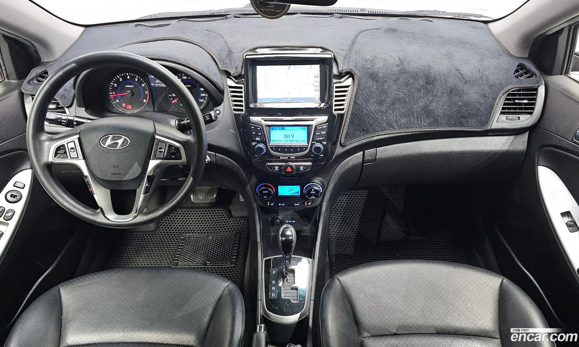 Hyundai Accent 2011 — 4