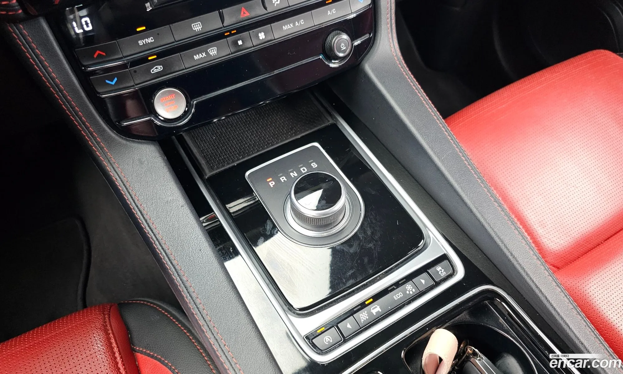 Jaguar F-Pace 2016 SADCA2BN9HA047598 — 4