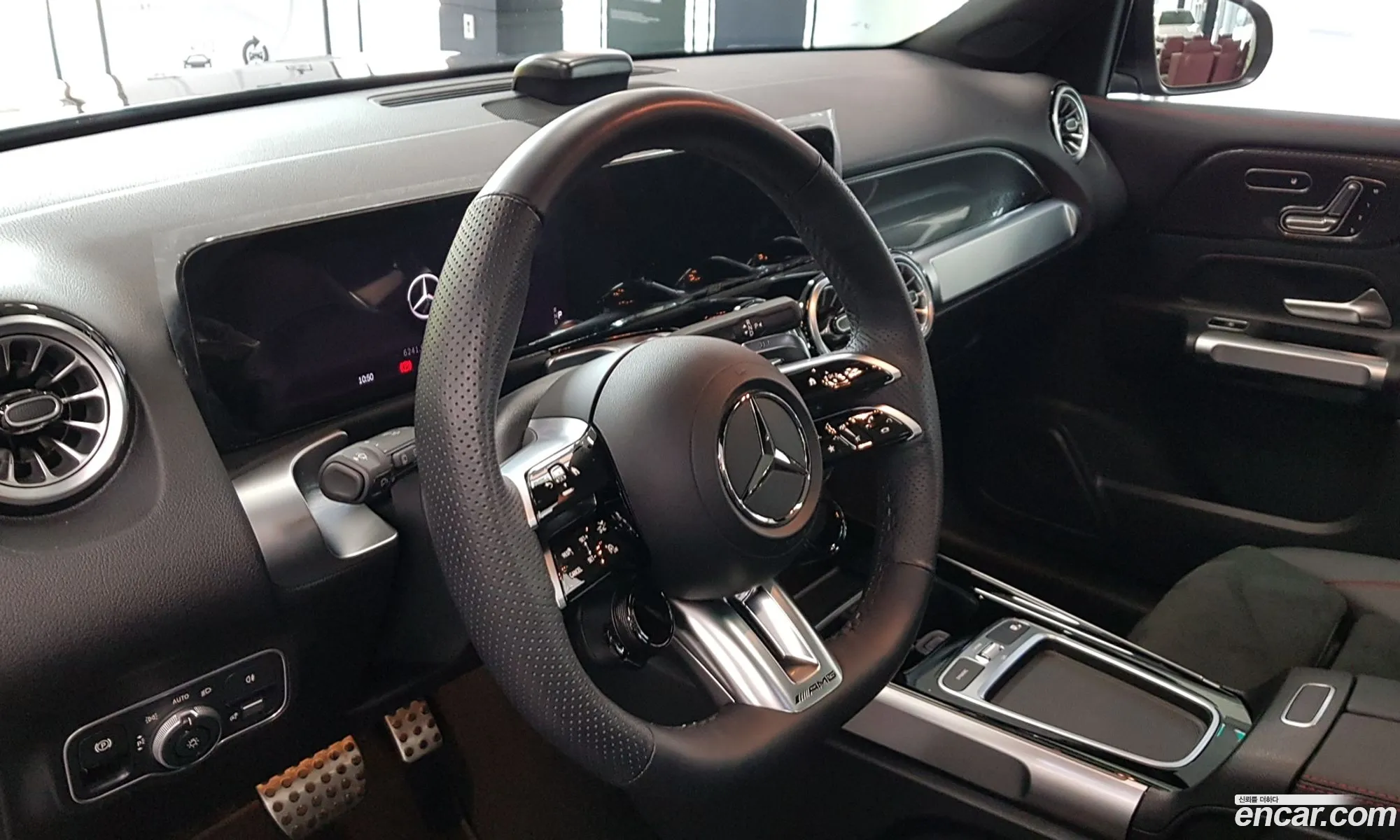 Mercedes-Benz GLB-Class X247 2025 — 6