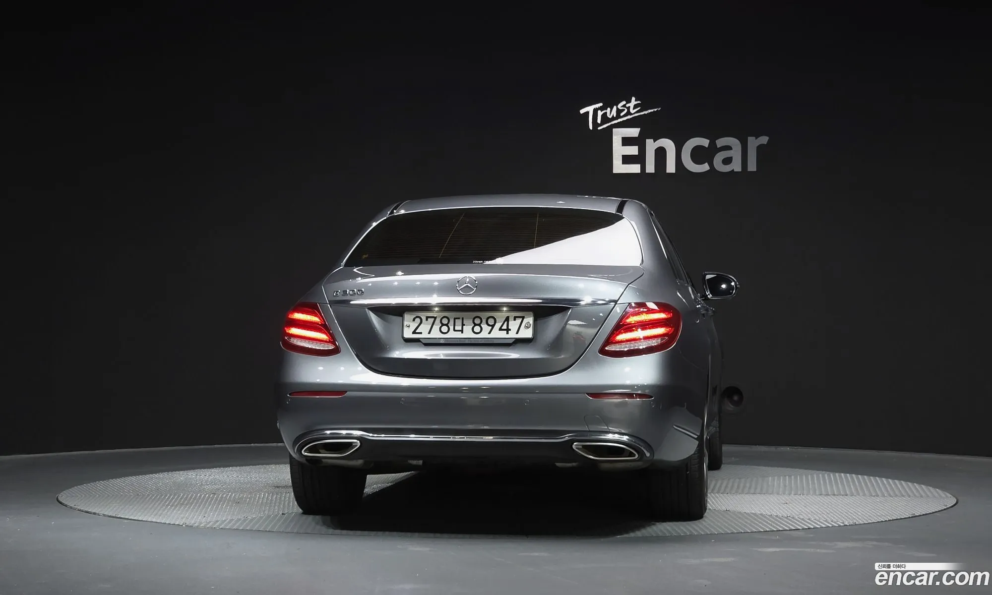 Mercedes-Benz E-Class W213 2017 WDDZF4JB4JA338225 — 10