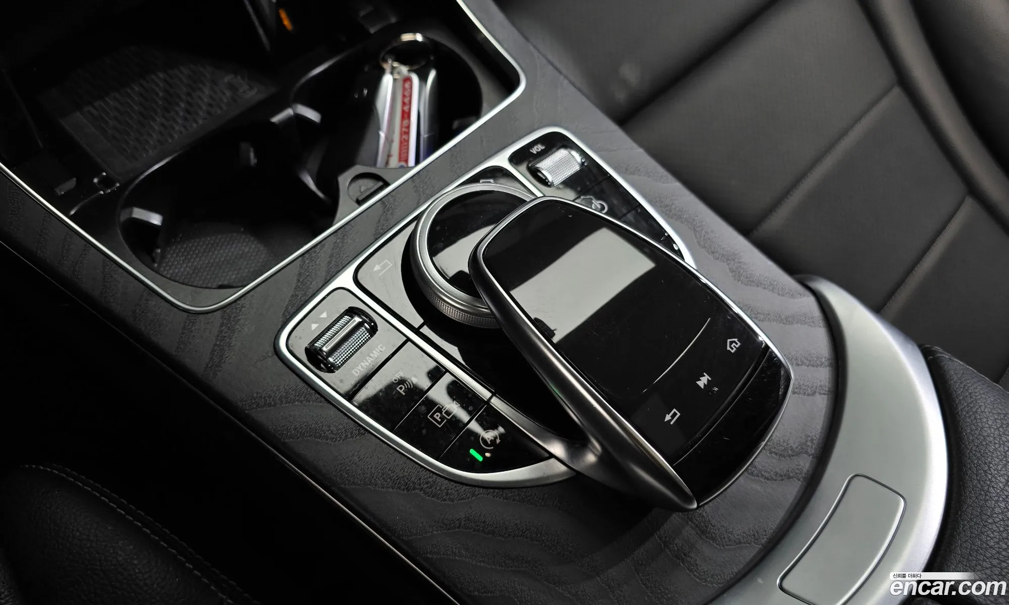 Mercedes-Benz C-Class W205 2019 — 19