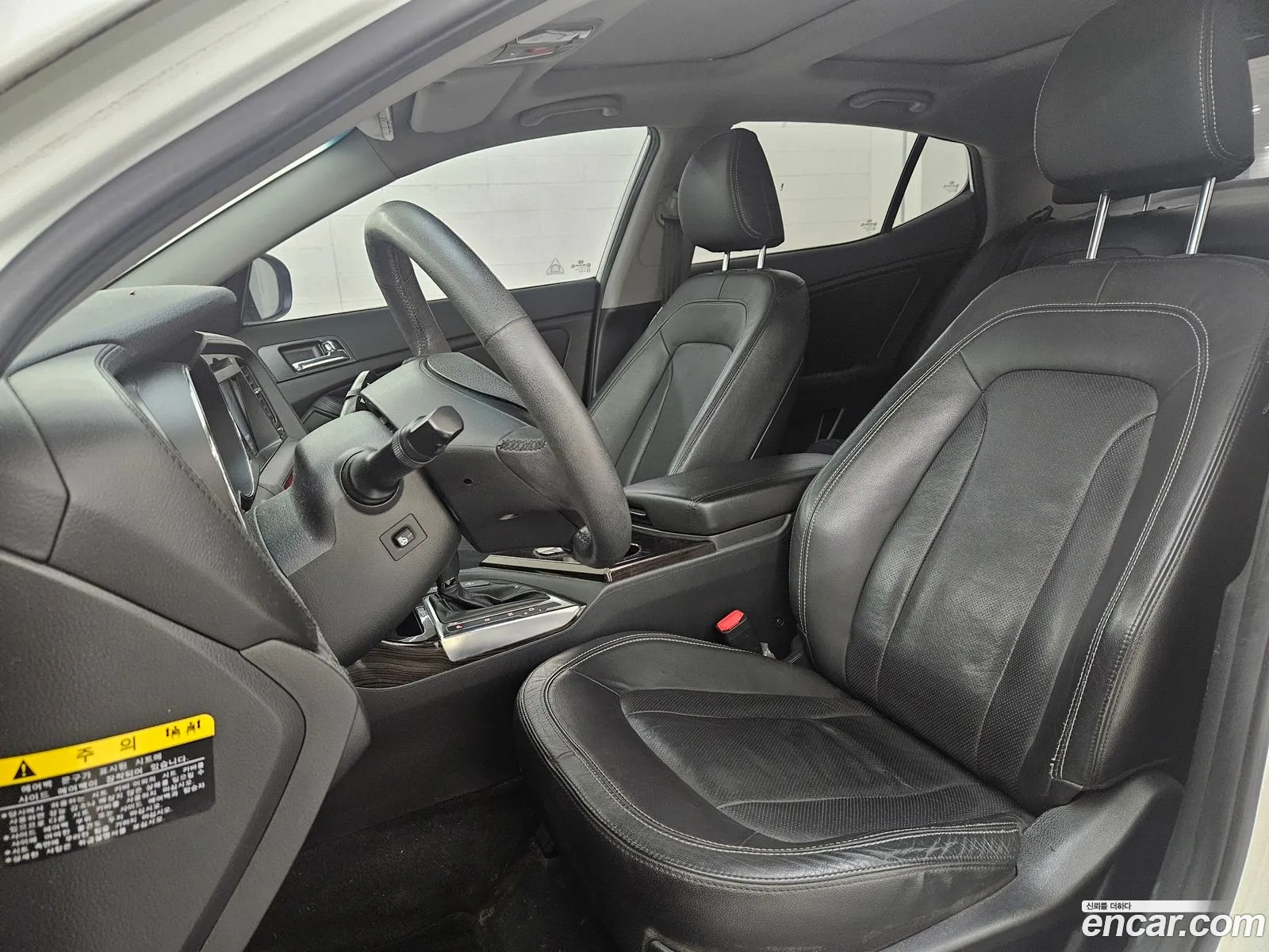 Kia K5 2010 — 2