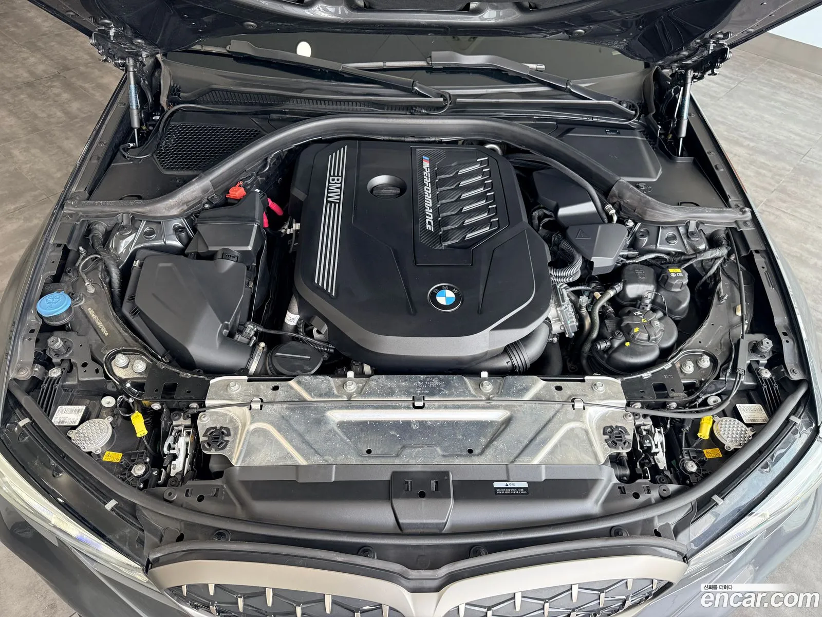 BMW 3 Series 2021 — 3