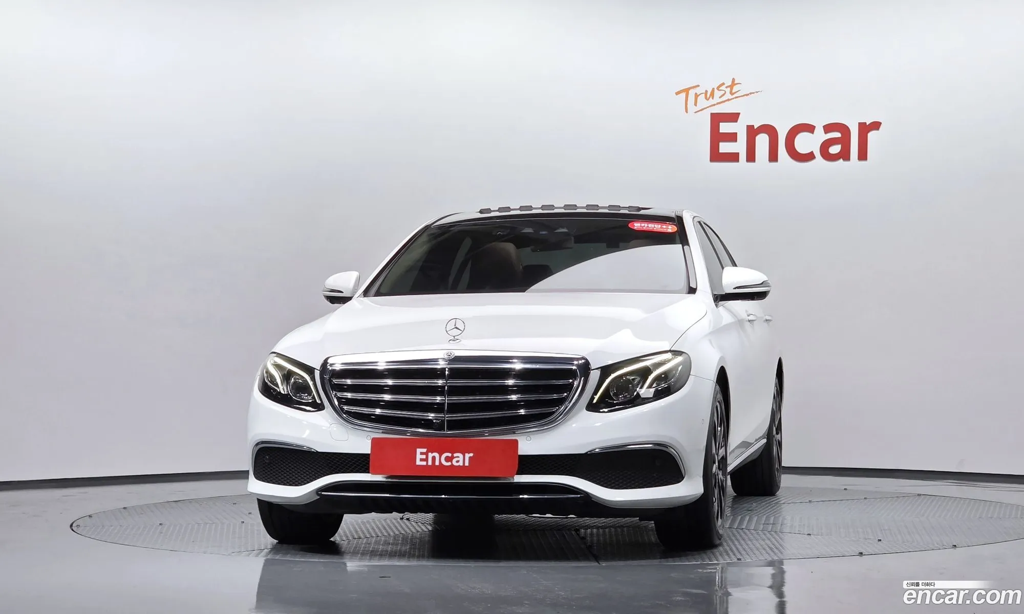 Mercedes-Benz E-Class W213 2018 WDDZF4KB5JA483496 — 11