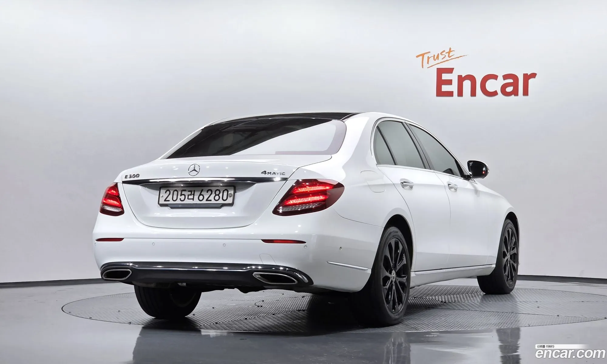 Mercedes-Benz E-Class W213 2018 WDDZF4KB5JA483496 — 22