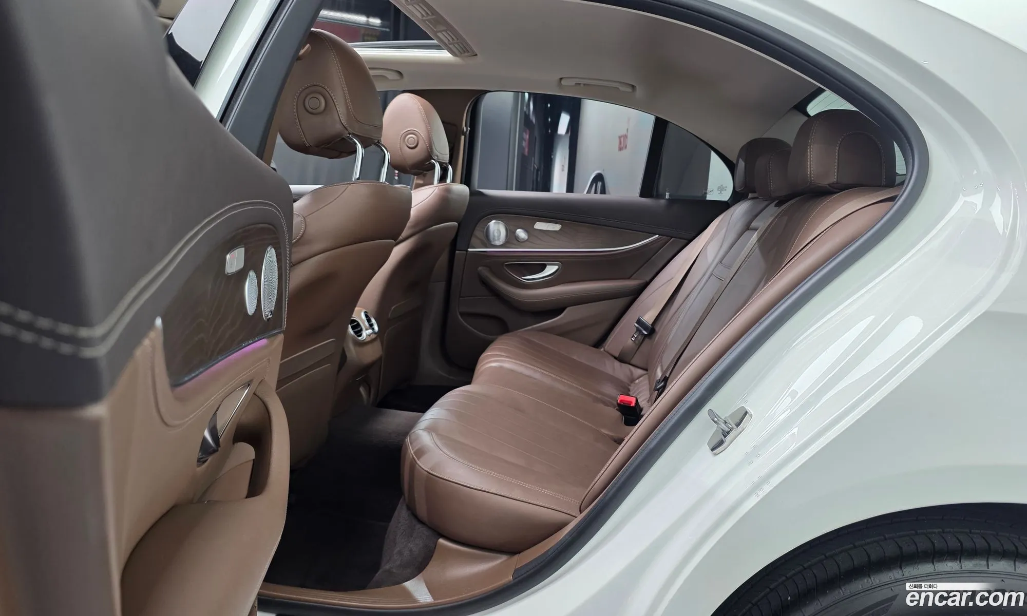 Mercedes-Benz E-Class W213 2018 WDDZF4KB5JA483496 — 25