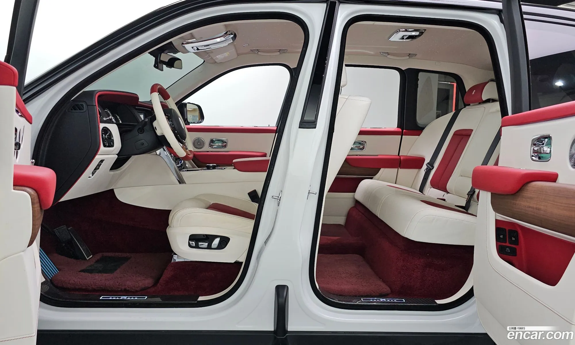Rolls-Royce Cullinan 2022 SCATV410XNU213548 — 12