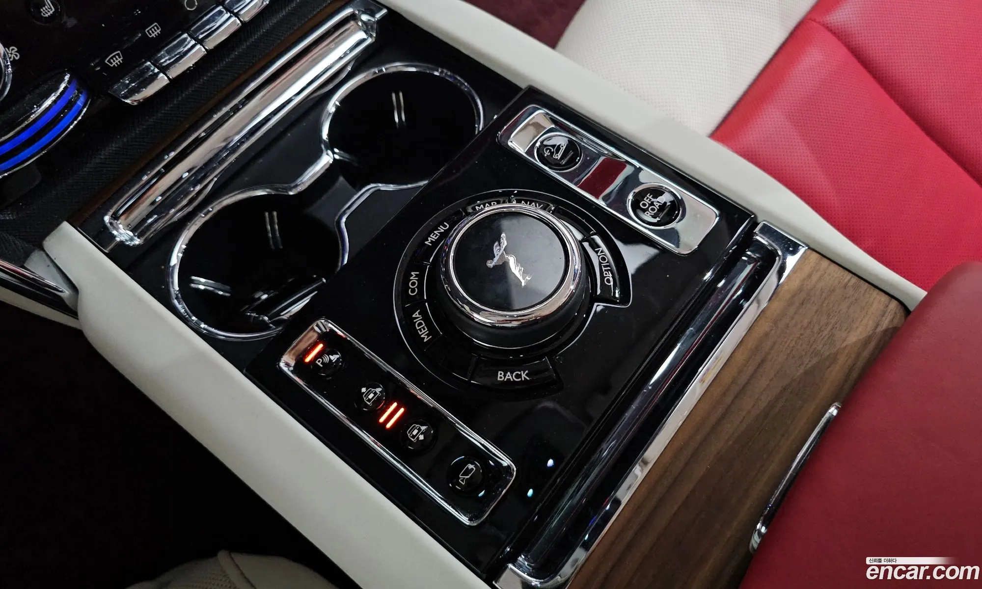 Rolls-Royce Cullinan 2022 SCATV410XNU213548 — 19