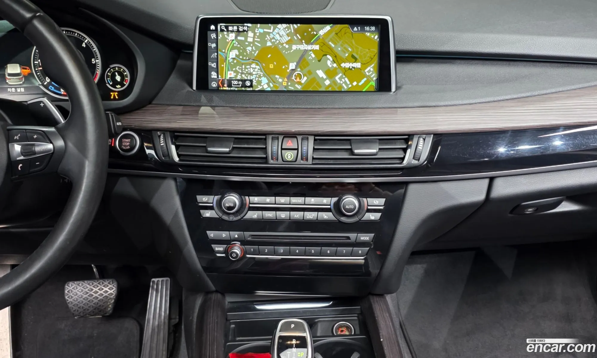 BMW X5 2018 — 27