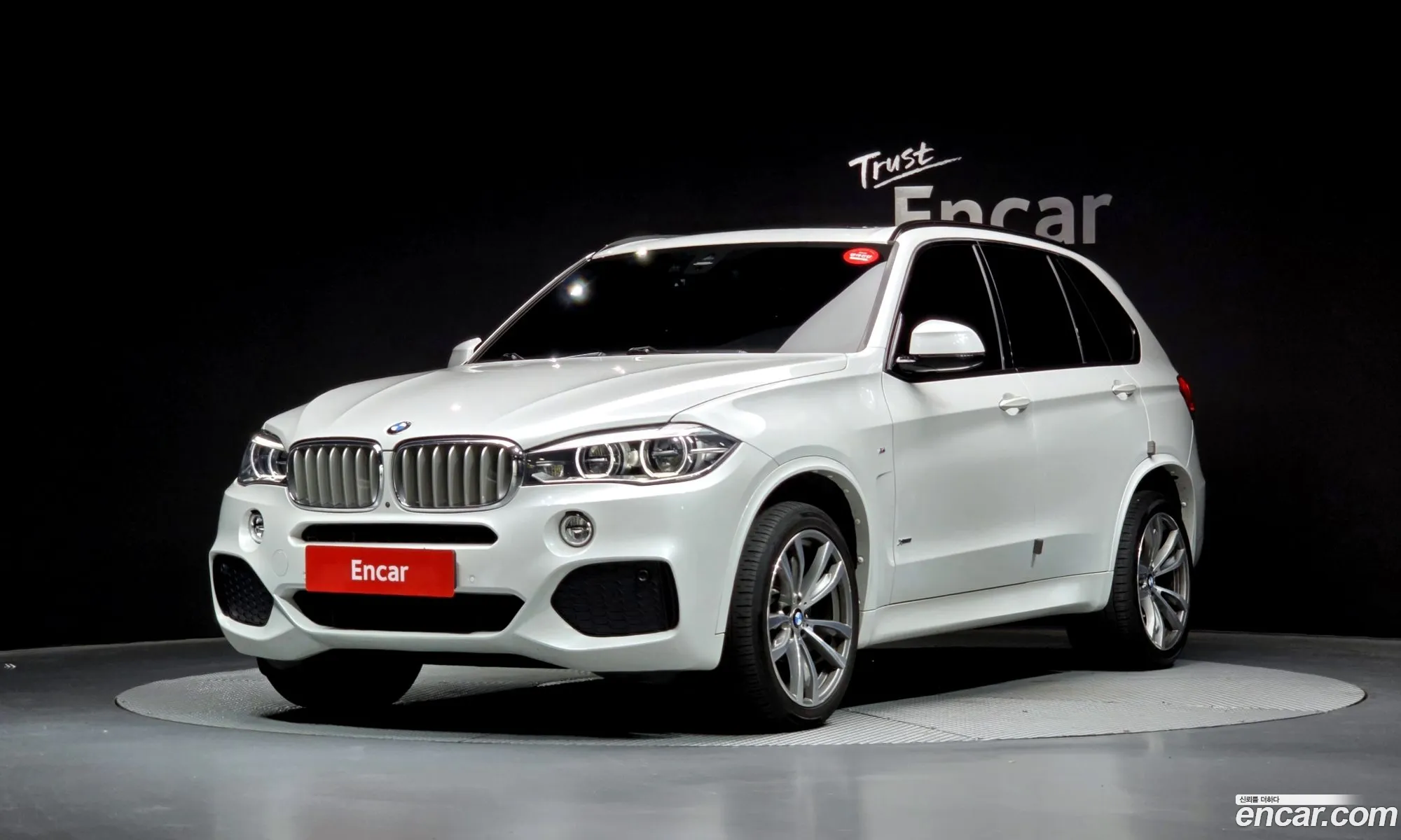 BMW X5 2018 — 34